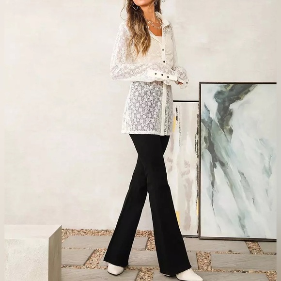 Hudson Mid-Rise Flare
Stretch Jean
BRIDGE BY GLY - Picture 7 of 11